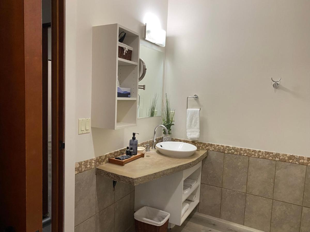 Hotel Spectacular Penthouse With Amazing Views, Indoor Pool And Hot Tub Canmore Exterior foto
